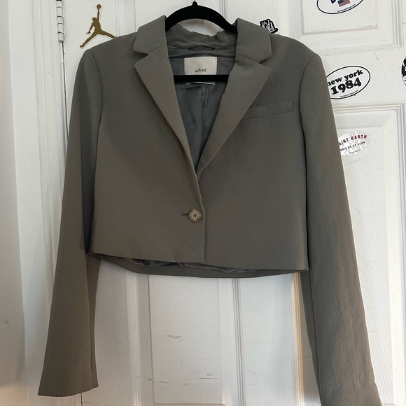 Wilfred Waist Length Blazer - Picture 4 of 5